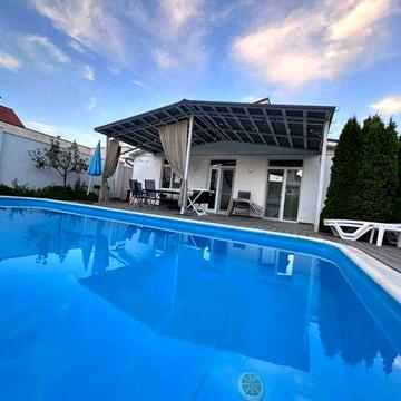 Аренда 4-ком Дом с Бассейном в Совиньоне. дом в поселке Совиньон