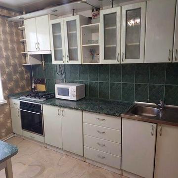 Аренда 2х кімнатної квартири на Рожевій