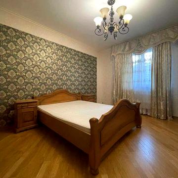 Оренда частини будинку по вул Боткіна.