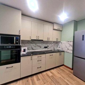 Центр  1-кімнатна довгострокова оренда в новобудові