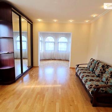 Довгострокова оренда 5к Дім Балтиморська (Посмітного) вулиця