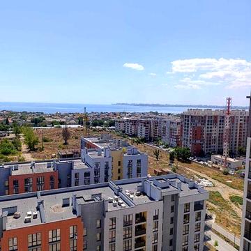 Продам 2 комнатную  квартиру в ЖК Приморские  сады", в подарок кладовка. р9