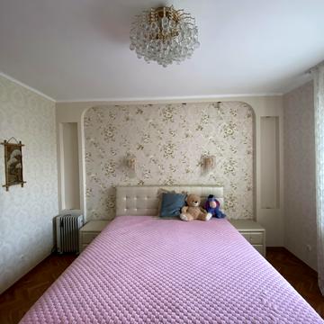 Червоної Калини просп. (Володимира Маяковського), 40