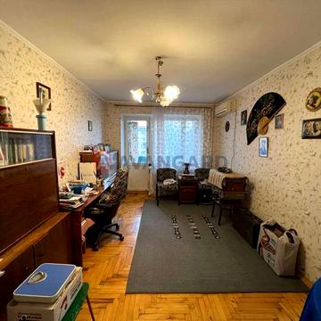 3 кімнатна квартира. Полякова. 2 поверх. Цегляний будинок!