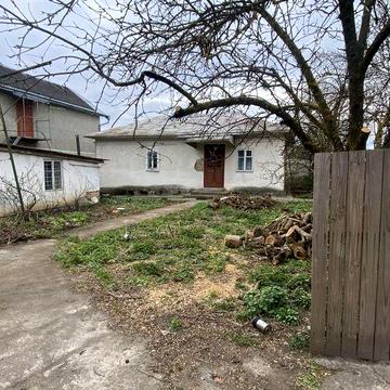 Продам будинок з зем.ділянкою 15 сот.