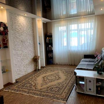 Продається 2-х кімнатна квартира в центрі міста