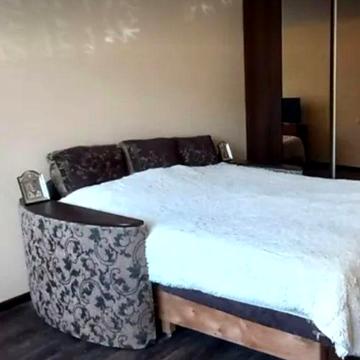 Продам 1 комнатную квартиру, Л/Б - 11 район I