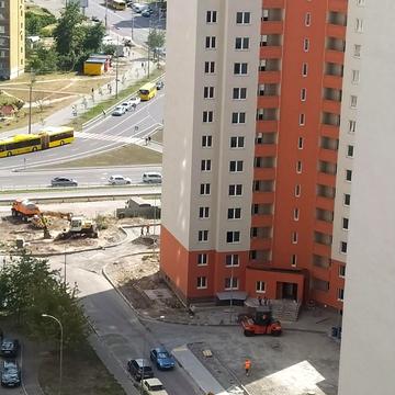 Милославська вул., 18