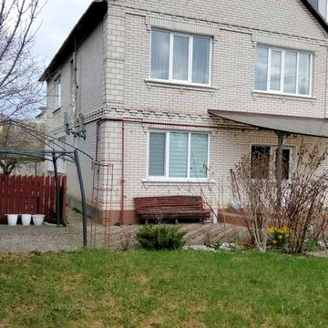 Продаж чудового будинку на заріччі