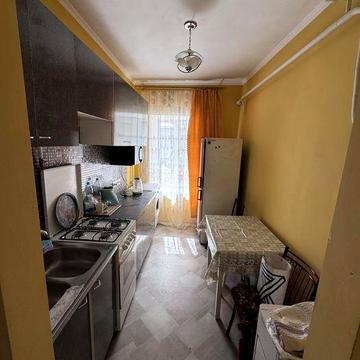 Сдам 2-х комнатную возле Староконного р-ка