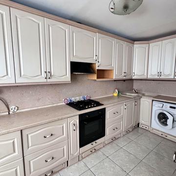 Озерна вул., 9