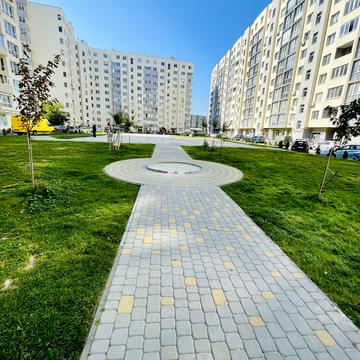 Угорська вул., 21