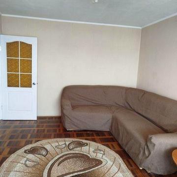 Сдаю хорошую 2-х комнатную квартиру на Никольской.