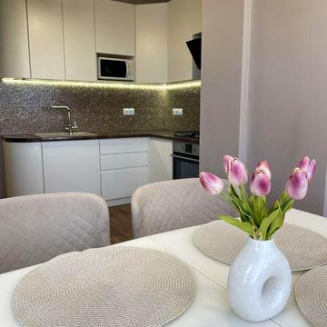 Нова ДВОКІМНАТНА квартина на Сонячна 3 поряд з Софія Резиденс