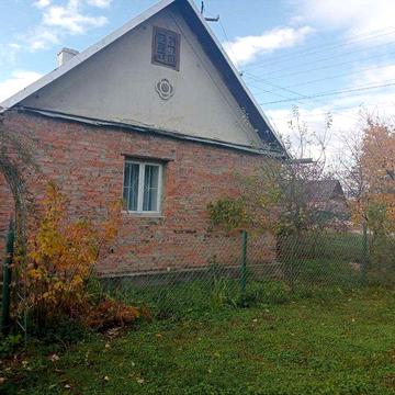 Продається житловий будинок у с. Бортків з прилеглою територією