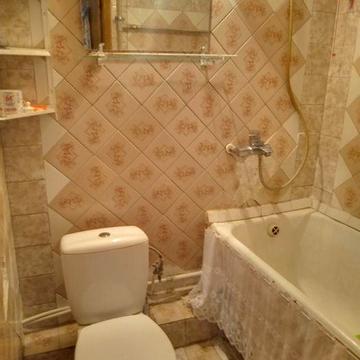 м.Київ,Оболонський р-н,Оболонь,вул.Героїв полку "Азов",28б