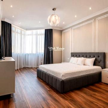 ЖК Delmar вул. Андрія Верхогляда (Драгомирова) 2-к квартира студия с отдельной комнатой и гардеробом Печерск Центр метро Звіринецька