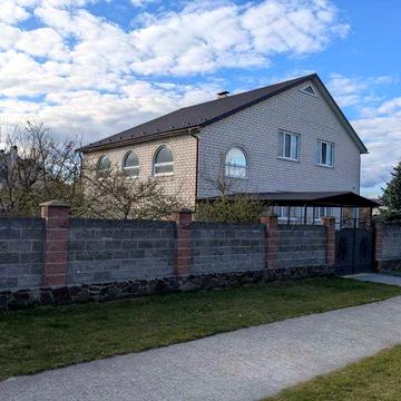 Приватний будинок