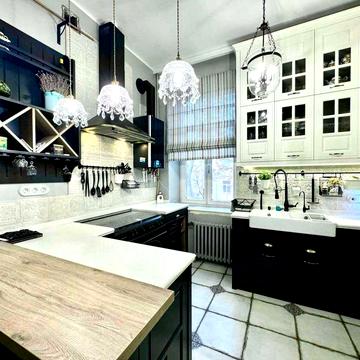 Продам 2-кімнатну квартиру в історичному районі міста на вул. Пирогівська