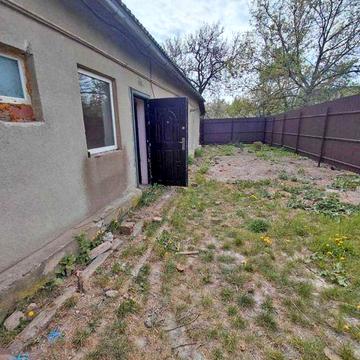 Продається двокімнатний будинок