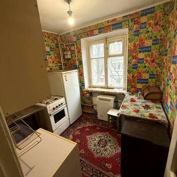 Продам 2 х кімнатну квартиру р -н центральний ринок