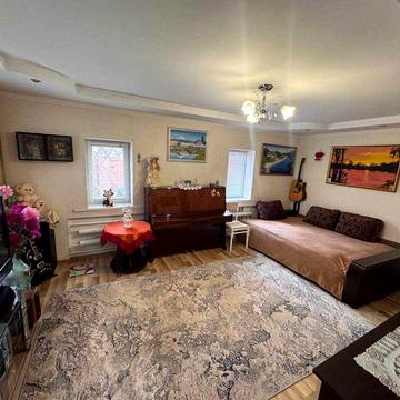 Продається будинок біля траси Харків-Київ