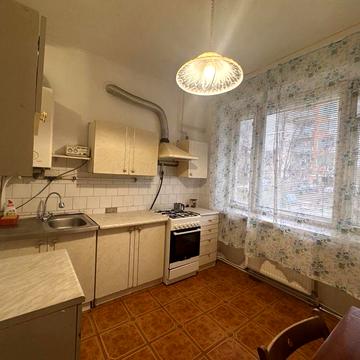 Продаж 2 к.кв. Дастор, цегла.