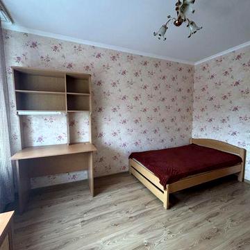 Здам!  2кімнатна квартира в добротному будинку вул. Тарасівська