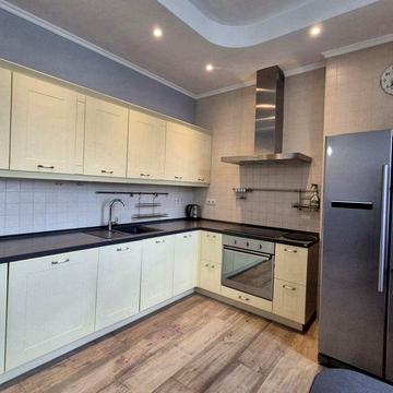 Оренда 3к квартира 130квм ЖК Панорама Коновальця 44А