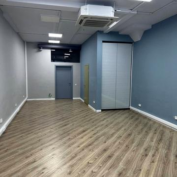 Грецька пл., 1