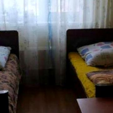 Здається кімната в квартирі на Новомістенскіій .