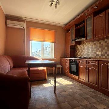 Оренда квартири на Намиві