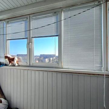 Впервые продам 2 к кв м.Дворец спорта.