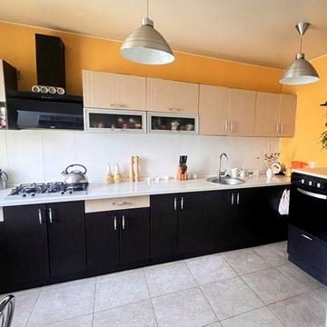 Срочно!  Продам 3х кв., р-нЖадова меблі і техніка залишаються, ре