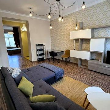 Сдам СВЕТ ЕСТЬ ВСЕГДА БЕЗ КОМИССИИ ул Европейская Екатерининская площадь Центр рядом Дерибасовская