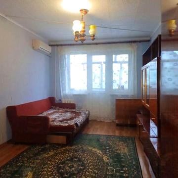 Оренда 1к. квартири на Інтернаті (17 кв--л)