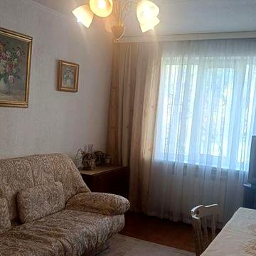 Здається з 16.04- 2х к.кв м.Академгородок, Академіка Булаховського