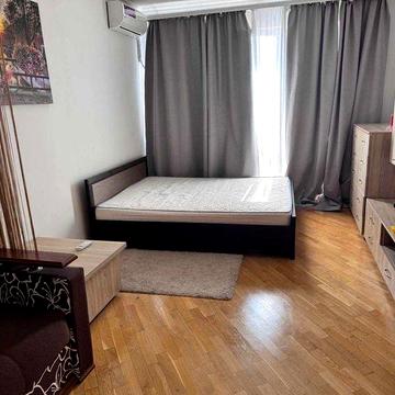 Здається гарна однокімнатна квартира на вул. Угорській