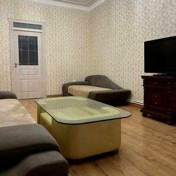 Оренда однокімнатної квартири по вул Степана Бандери