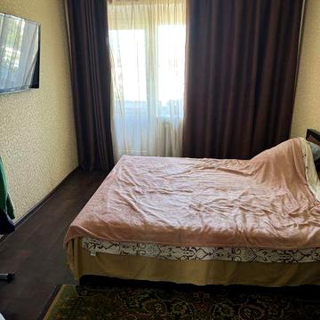 Продам 4 кімнатну квартиру