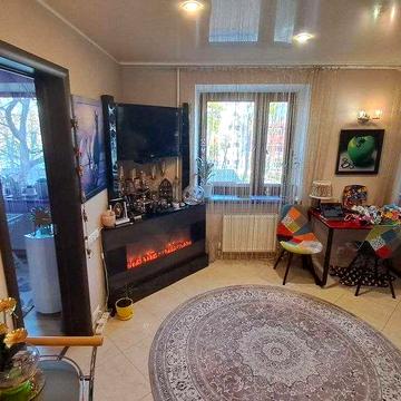 Продам 3 кім кв, просп-Юности!!!