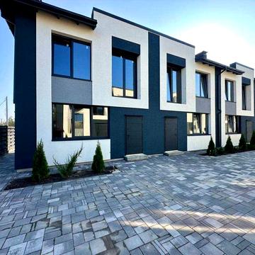 Дворівнева квартира/таунхаус 71м2 + 2 власних паркомісця