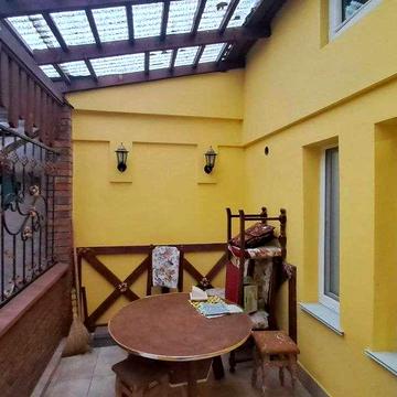 Продам 2 кім кв, Брацлавська!!!