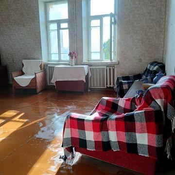 3 ком. Просторная, кирпичный дом, 3 этаж , 25500$,