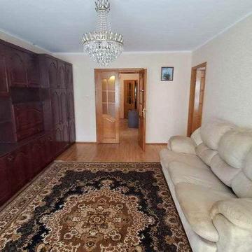 Продам 4 кім кв, Бл Київська!!!