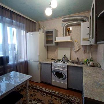 Здається 2 кімнатна квартира біля Цум.