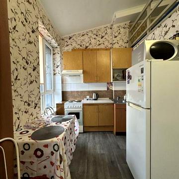 Продаж 1 кв вул. Завокзальна.7  27,6 кв.м  м.Бориспіль