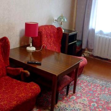 066 182 5442 Тетяна Аредна,2х кімнатна кв.Нагірний р-н,вул Писаржевського,22а