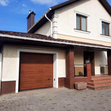 Довгострокова оренда стильного компактного будинку