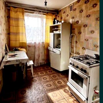 Продаю 3 хкоснатную квартипу на Электронной